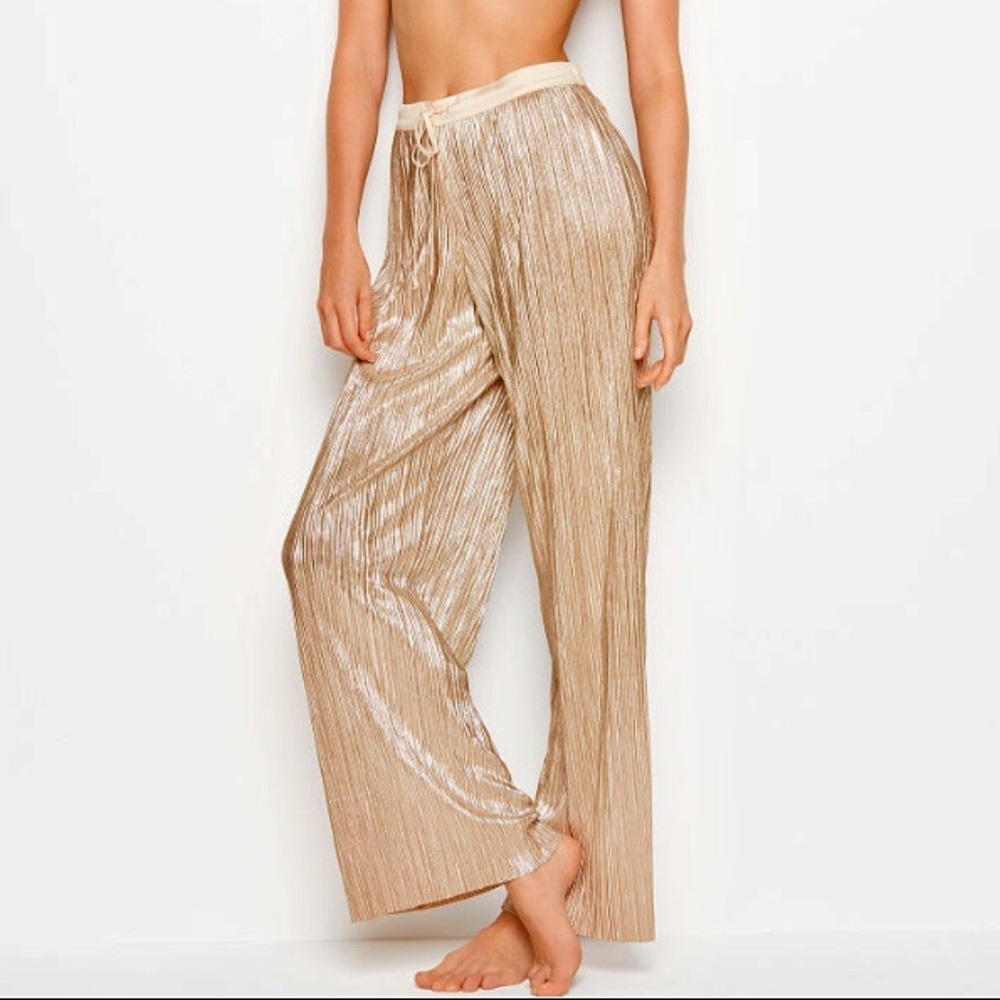 VS Metallic Gold Shine Pleat Pant